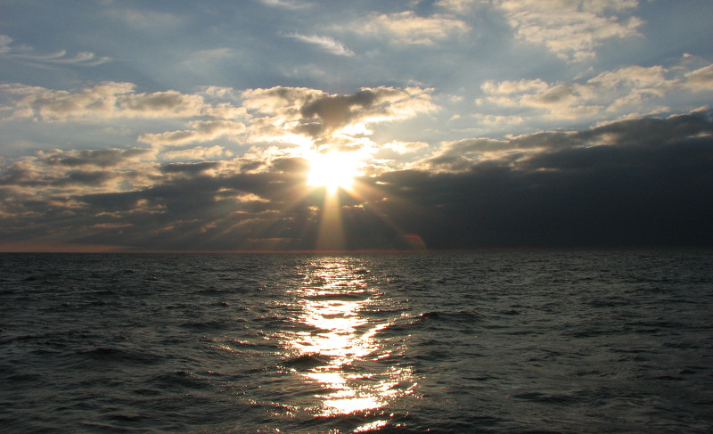 Рассвет в Черном море