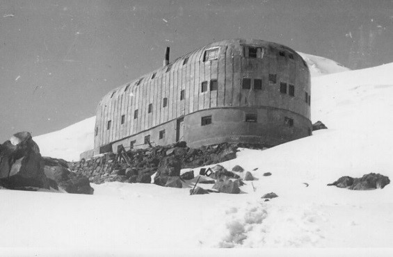 Отель «Приют Одиннадцати» 1939 г.